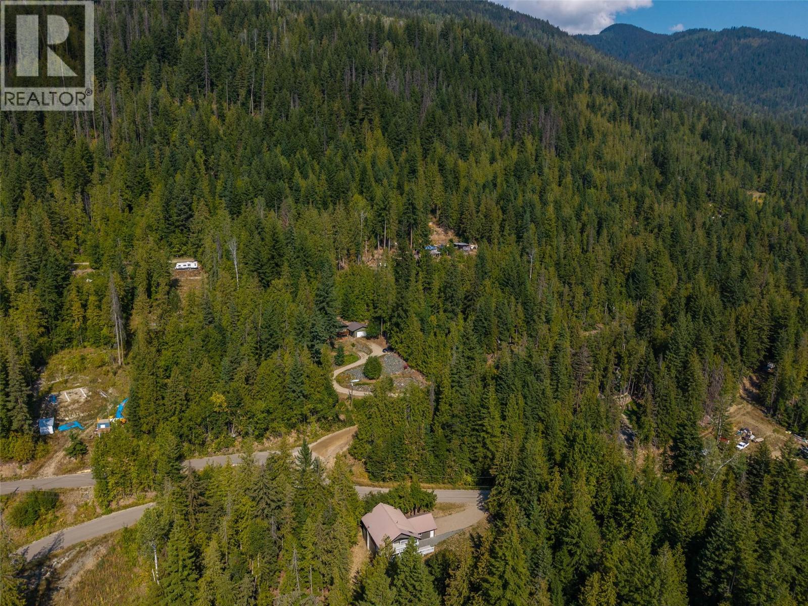 Vickers Trail Lot# 146, Anglemont, British Columbia  v0e 1m8 - Photo 6 - 10385823