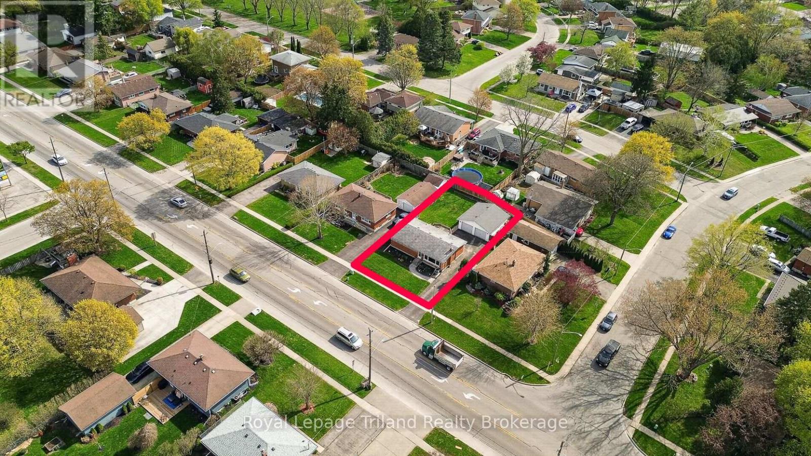 261 Springbank Avenue N, Woodstock, Ontario  N4S 7R2 - Photo 2 - X13087276