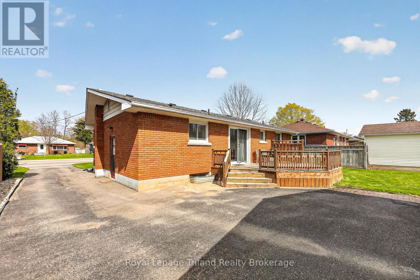 261 Springbank Avenue N, Woodstock, Ontario  N4S 7R2 - Photo 30 - X13087276