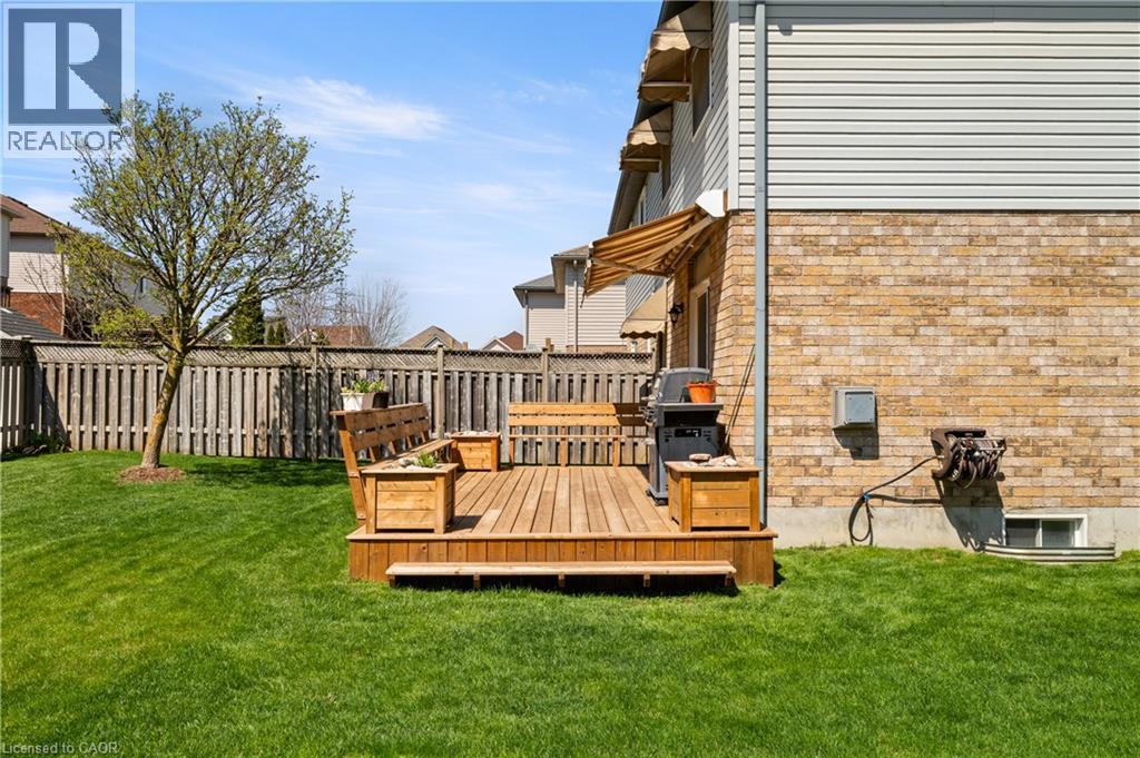 92 Snowdrop Crescent, Kitchener, Ontario  N2E 4G6 - Photo 34 - 40827438