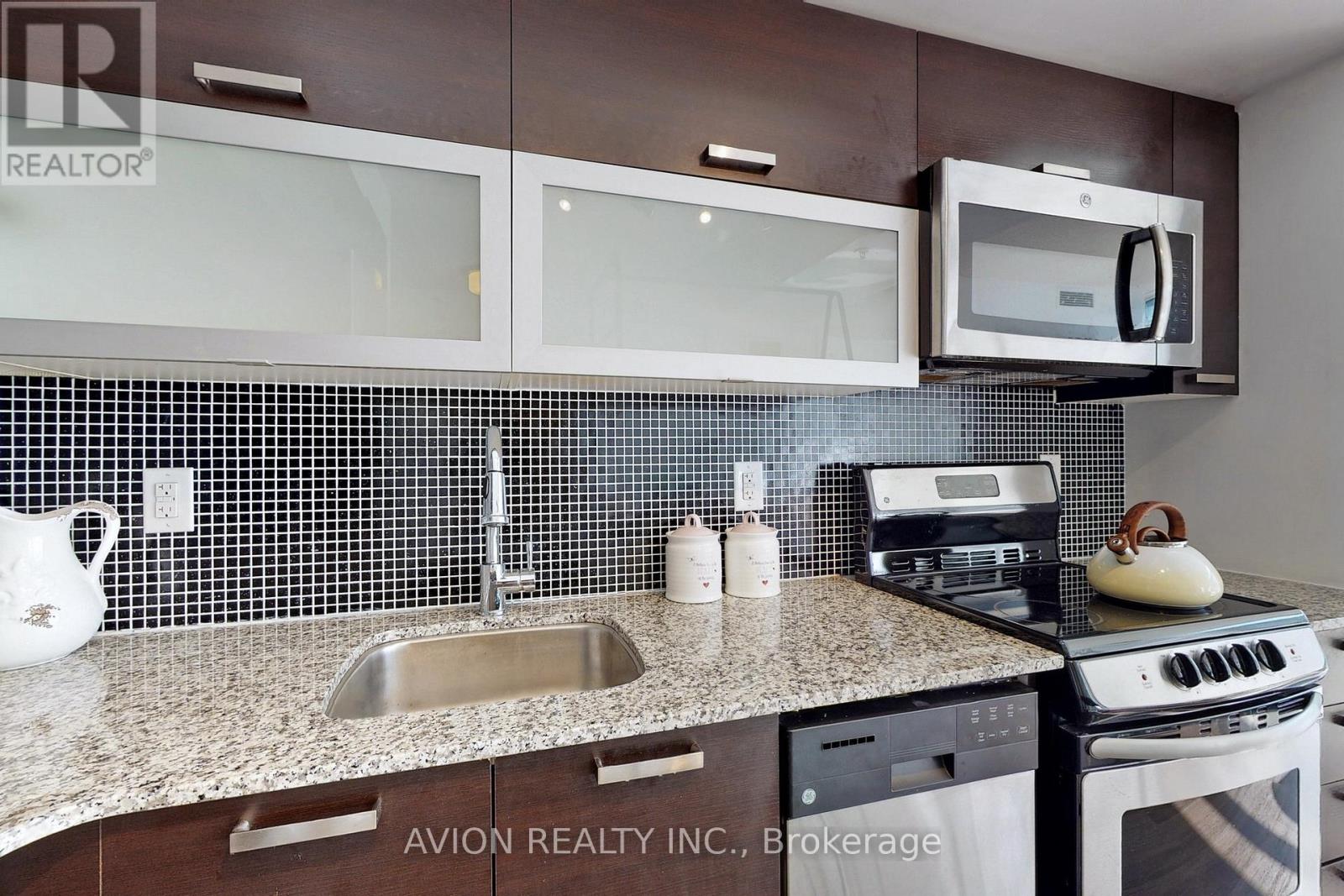 2106e - 36 Lisgar Street, Toronto, Ontario  M6J 0C7 - Photo 11 - C13087266