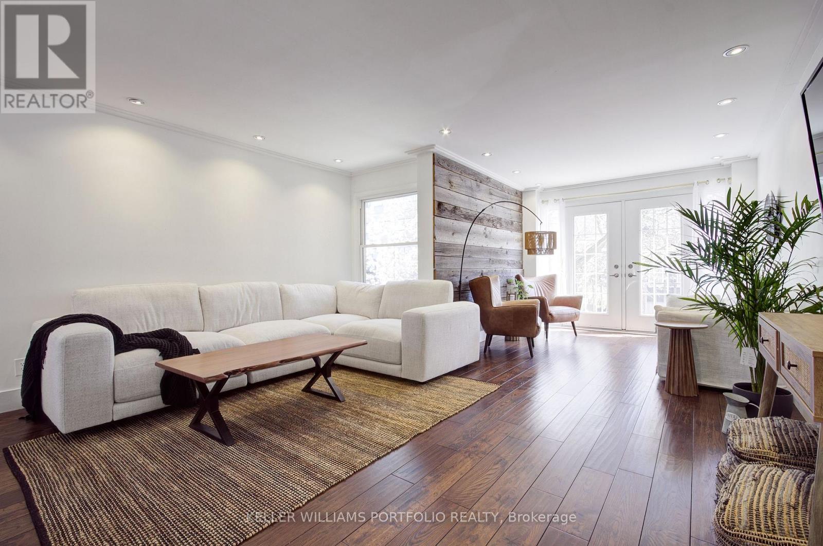 48 Michener Court, Toronto (Niagara), Ontario  M6J 3R6 - Photo 17 - C13087270