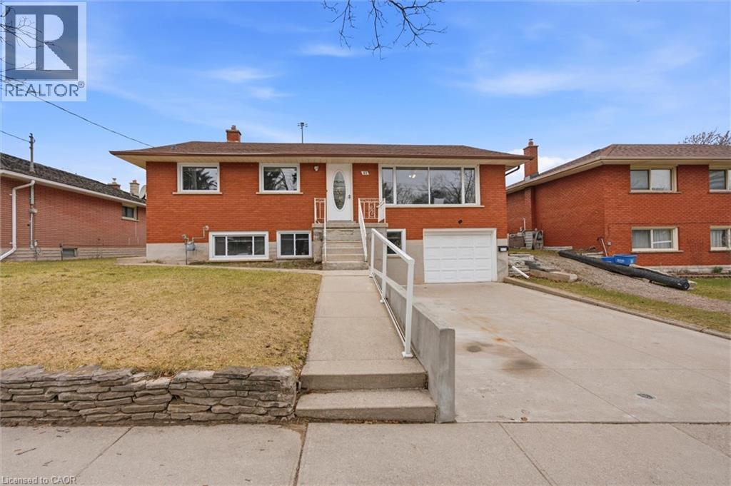 52 Boniface Avenue, Kitchener, Ontario  N2C 1L9 - Photo 2 - 40817145