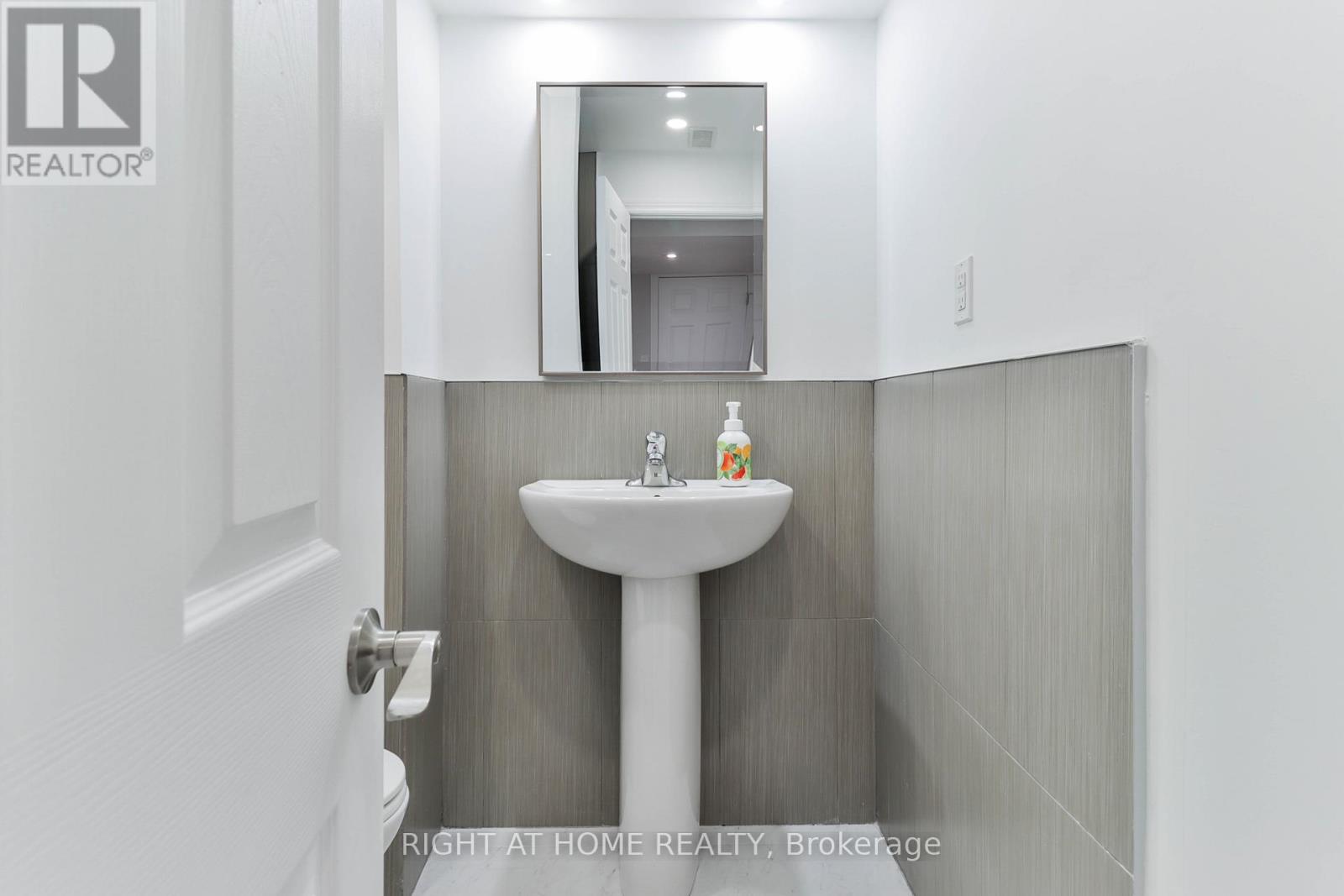 Bsmt - 186 Cosgrove Drive, Oshawa, Ontario  L1L 0K5 - Photo 20 - E13087360
