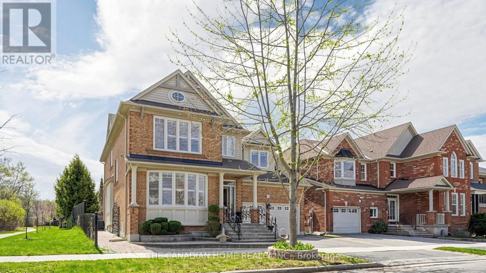 92 Clausfarm Lane, Whitchurch-Stouffville, Ontario  L4A 0M1 - Photo 2 - N13087278