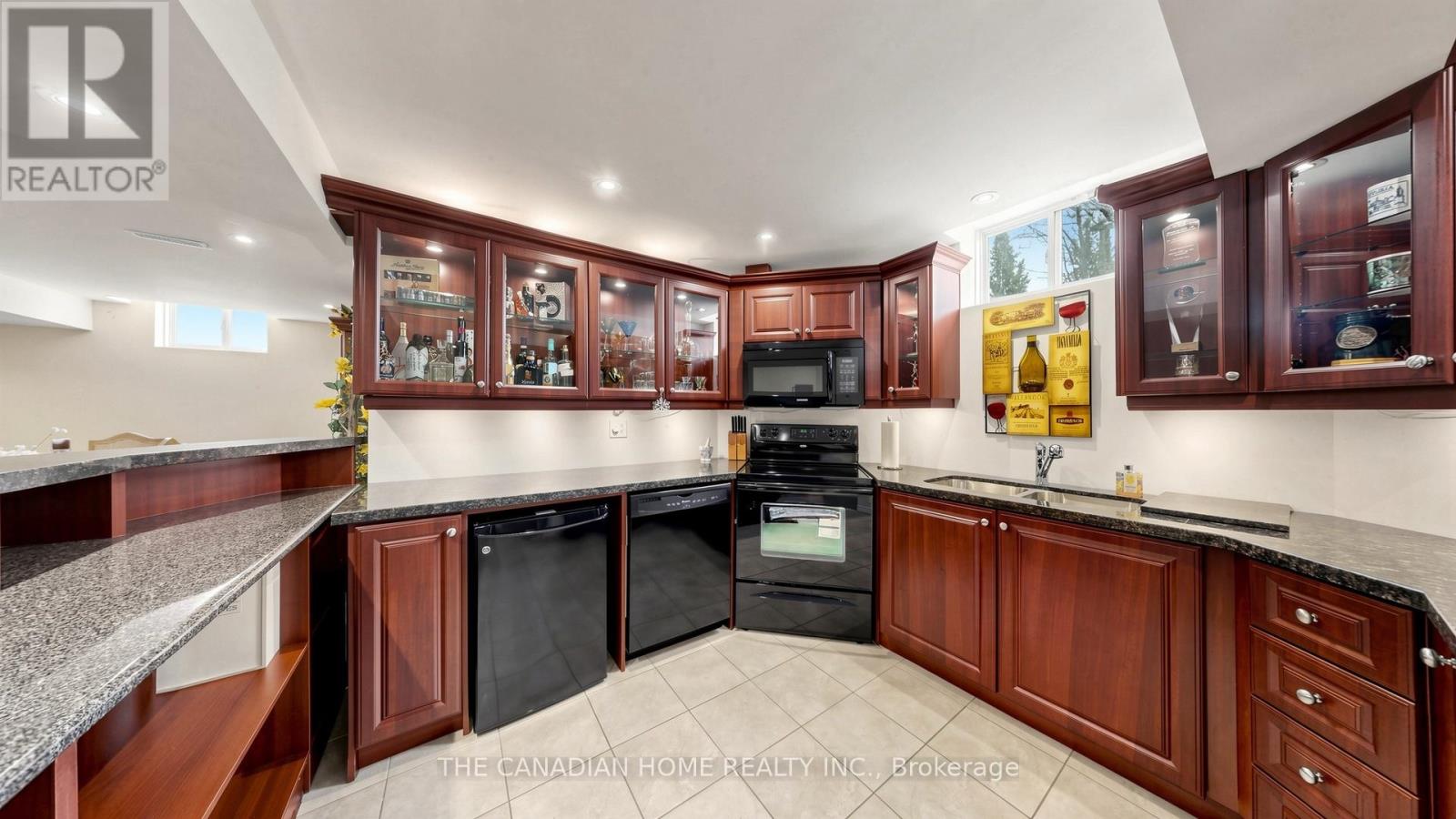 92 Clausfarm Lane, Whitchurch-Stouffville, Ontario  L4A 0M1 - Photo 26 - N13087278
