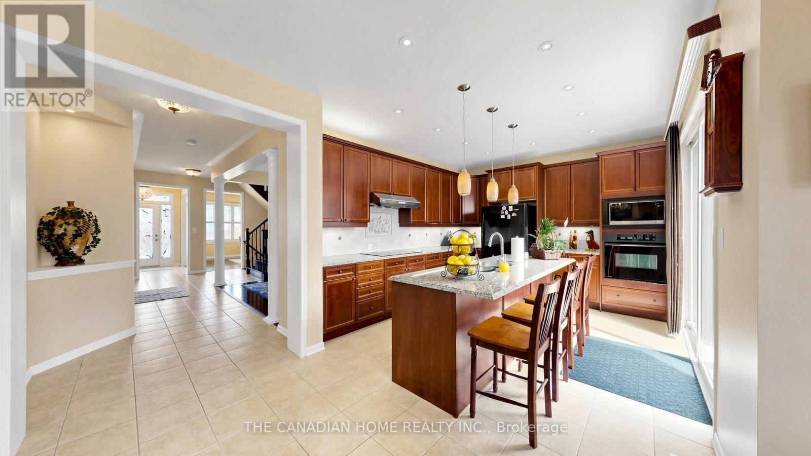 92 Clausfarm Lane, Whitchurch-Stouffville, Ontario  L4A 0M1 - Photo 9 - N13087278