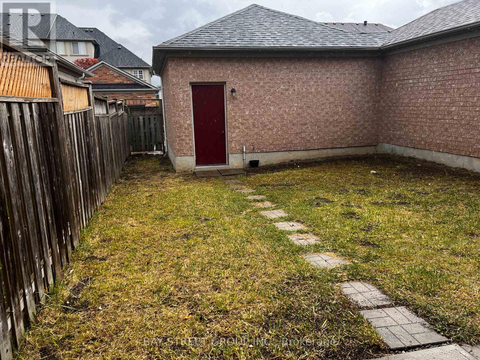 85 Selkirk Drive, Richmond Hill, Ontario  L4B 4S4 - Photo 26 - N13087292