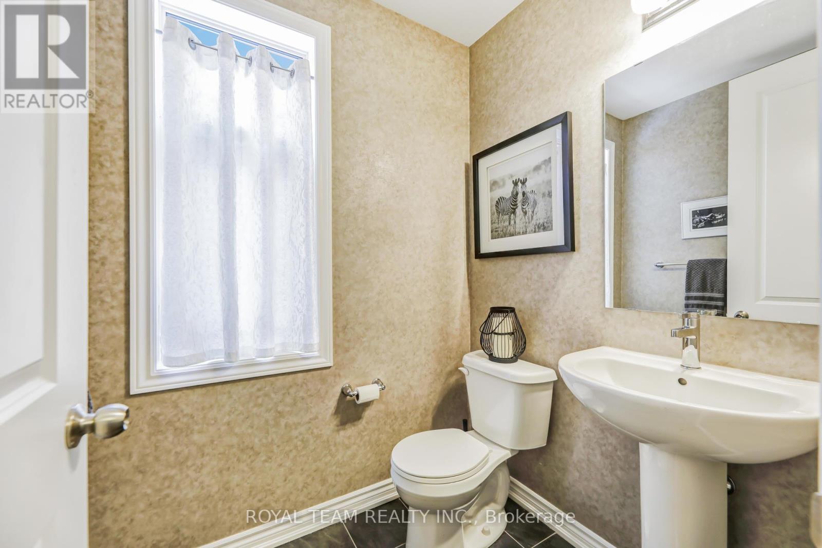 25 Thompson Way, Springwater, Ontario  L9X 2A5 - Photo 13 - S13087352