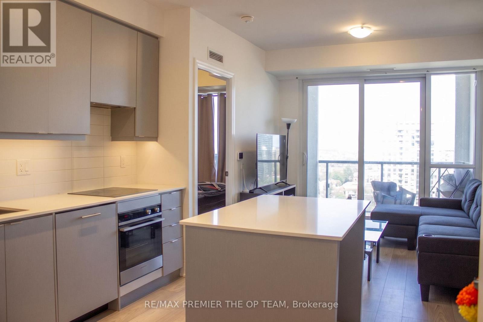 3301 - 36 Elm Drive, Mississauga (Fairview), Ontario  L5B 0N3 - Photo 3 - W13087260