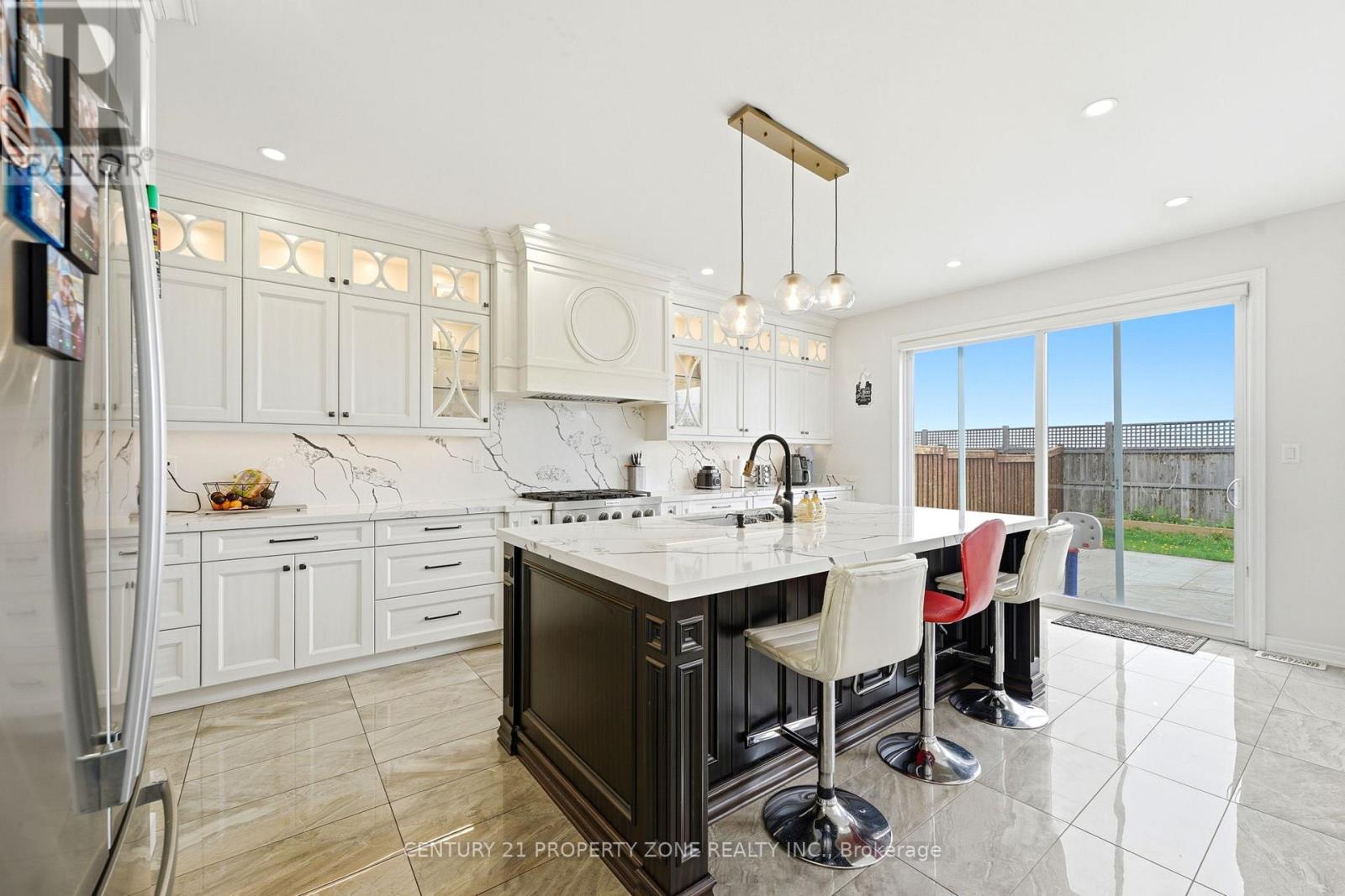 193 Bonnieglen Farm Boulevard, Caledon, Ontario  L7C 4C1 - Photo 11 - W13087262