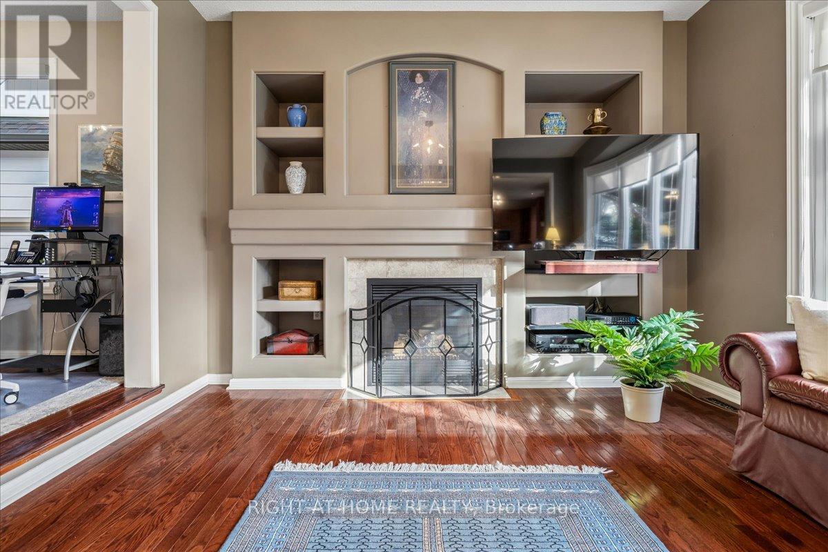 2021 Oak Grove Place, Burlington (Orchard), Ontario  L7L 6M8 - Photo 11 - W13087284