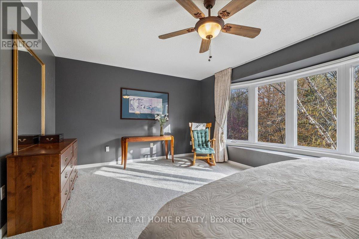 2021 Oak Grove Place, Burlington (Orchard), Ontario  L7L 6M8 - Photo 24 - W13087284