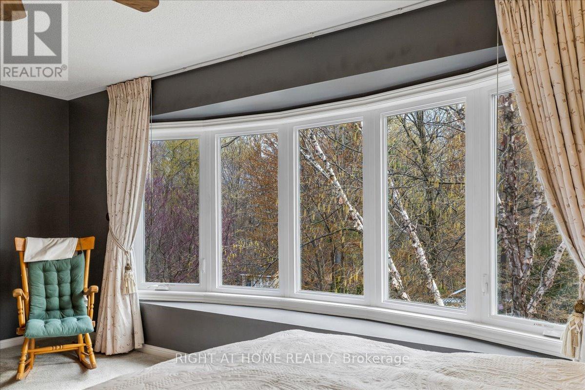 2021 Oak Grove Place, Burlington (Orchard), Ontario  L7L 6M8 - Photo 25 - W13087284