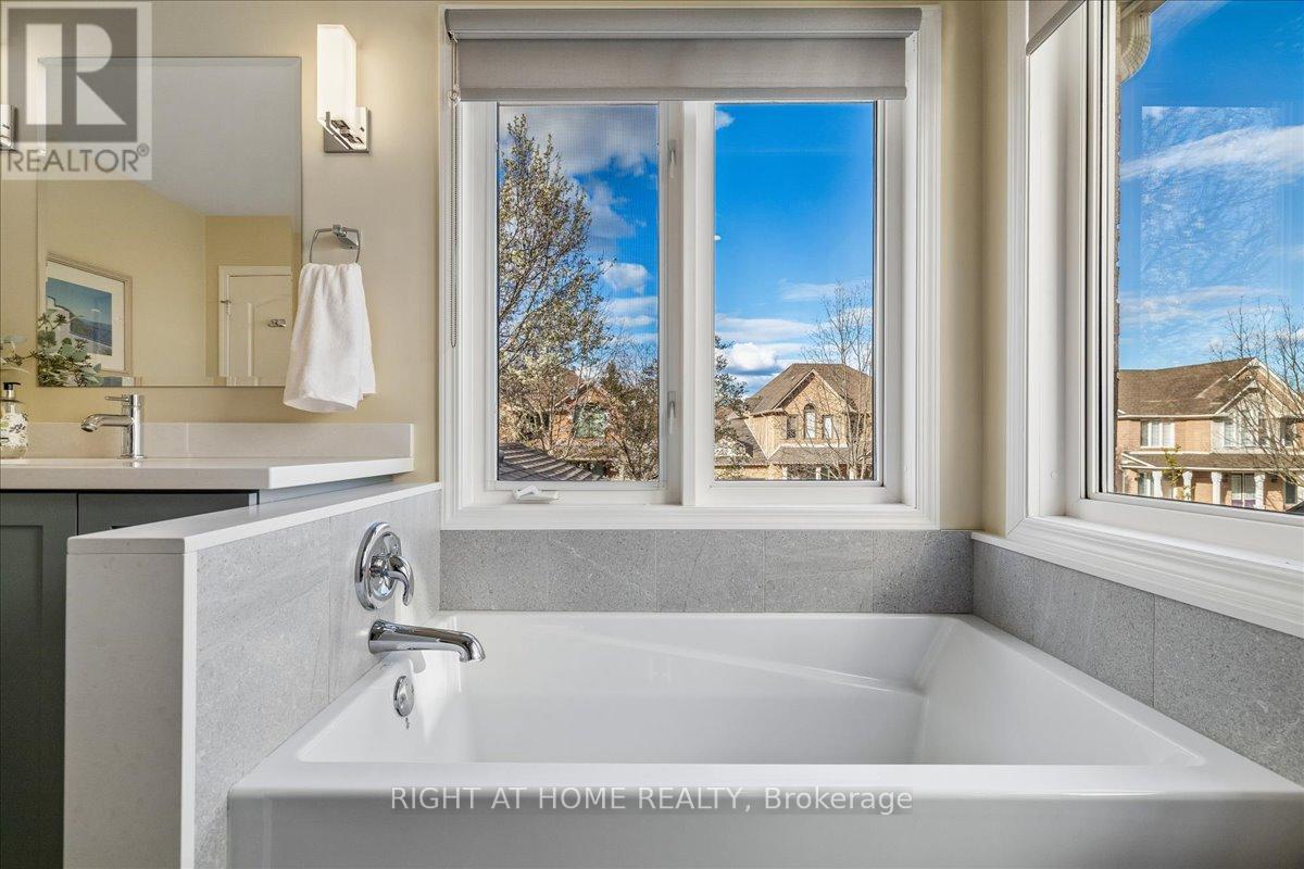 2021 Oak Grove Place, Burlington (Orchard), Ontario  L7L 6M8 - Photo 29 - W13087284