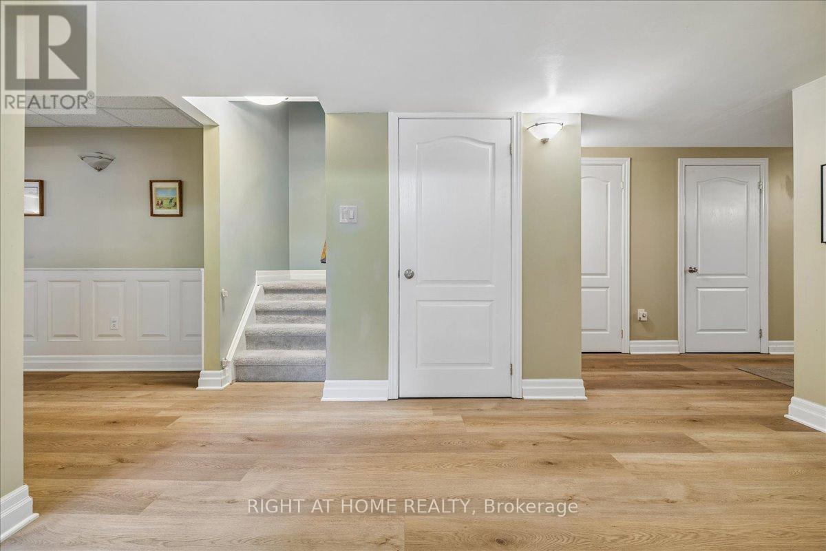 2021 Oak Grove Place, Burlington (Orchard), Ontario  L7L 6M8 - Photo 37 - W13087284