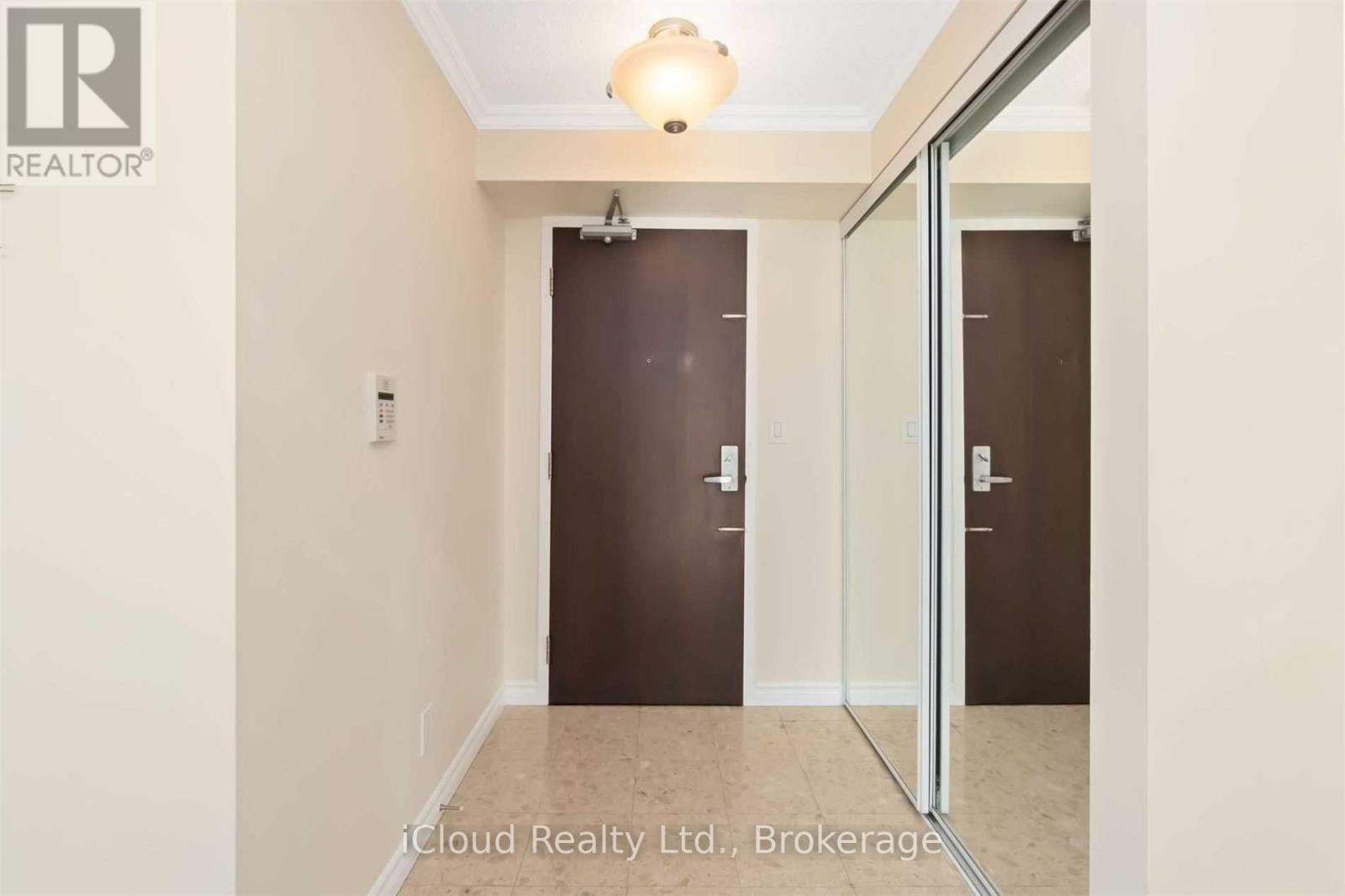 811 - 335 Rathburn Road W, Mississauga (City Centre), Ontario  L5B 0C8 - Photo 12 - W13087322