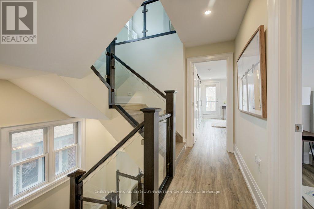 91 Albert Street, Waterloo, Ontario  N2L 3S6 - Photo 16 - X13087328