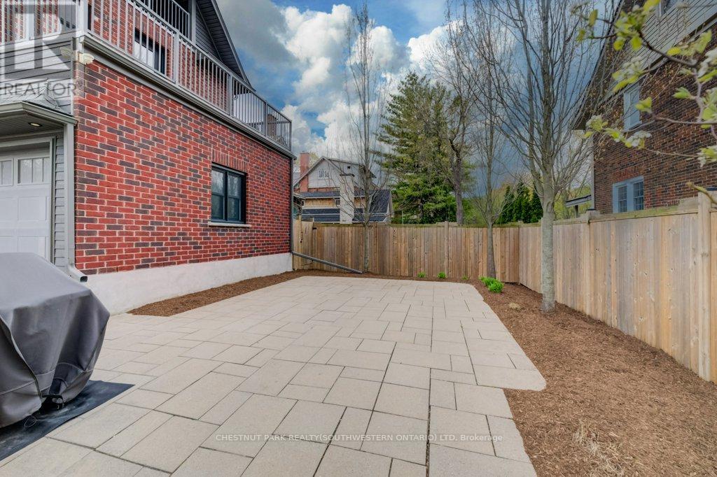 91 Albert Street, Waterloo, Ontario  N2L 3S6 - Photo 40 - X13087328