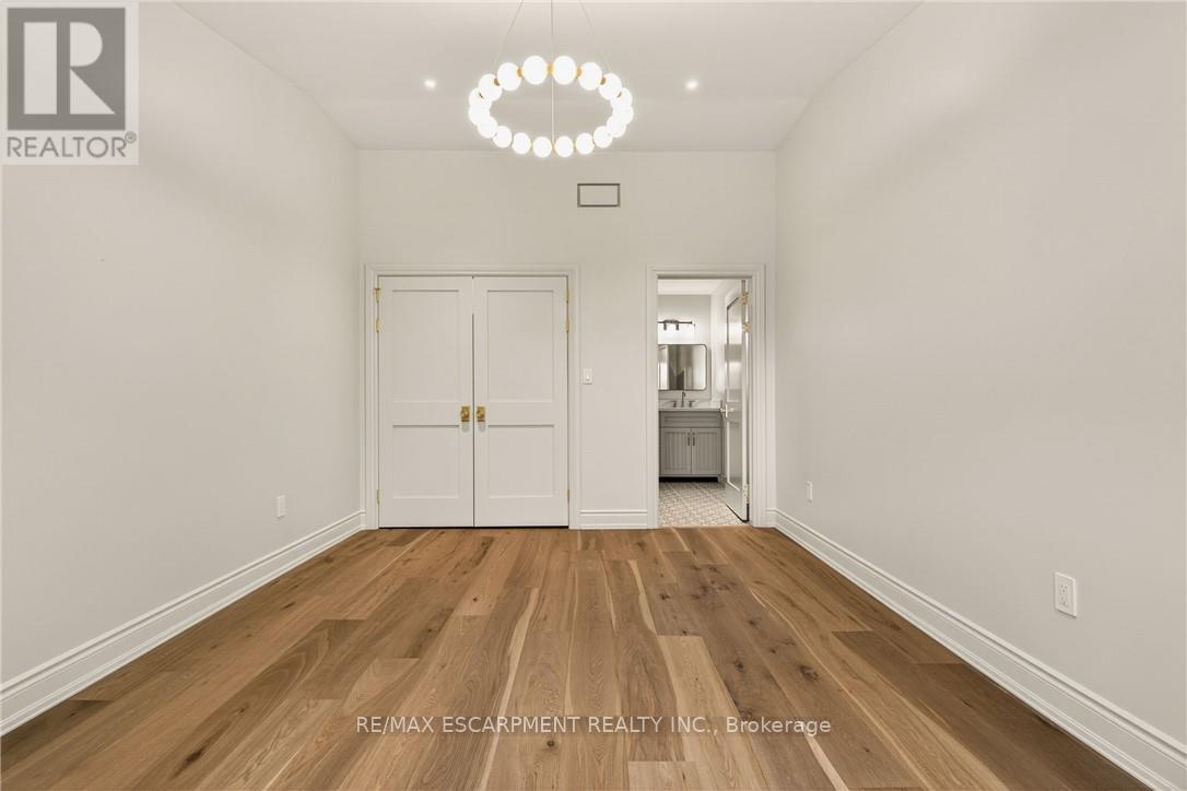 393 Hess Street S, Hamilton, Ontario  L8P 3R2 - Photo 19 - X13087354