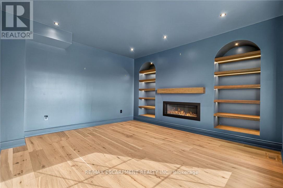 393 Hess Street S, Hamilton, Ontario  L8P 3R2 - Photo 6 - X13087354