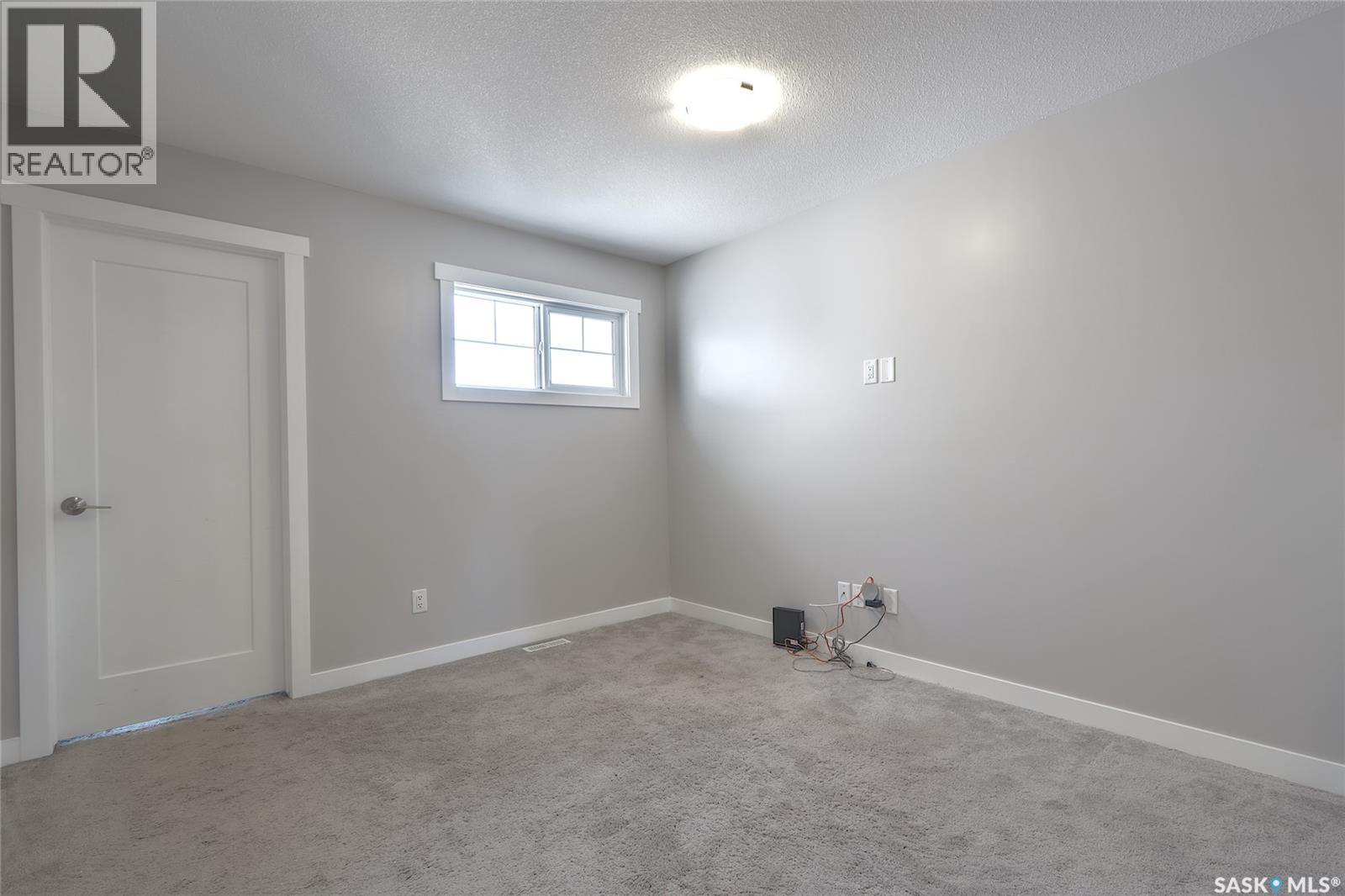 1732 Mustard Street, Regina, Saskatchewan  S4Y 0G1 - Photo 18 - SK034817