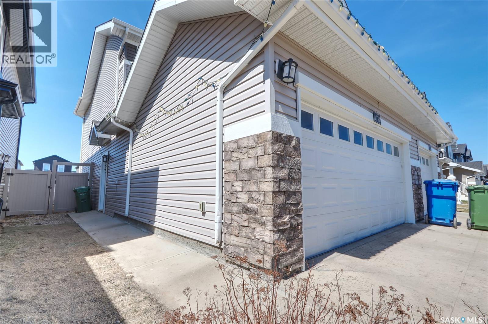 1732 Mustard Street, Regina, Saskatchewan  S4Y 0G1 - Photo 2 - SK034817