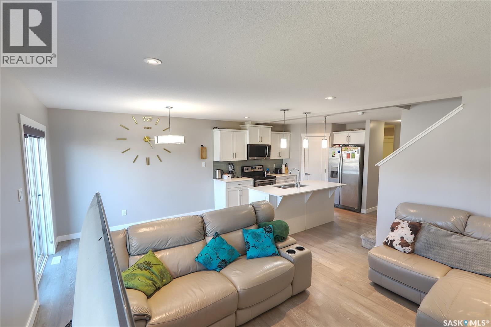 1732 Mustard Street, Regina, Saskatchewan  S4Y 0G1 - Photo 6 - SK034817