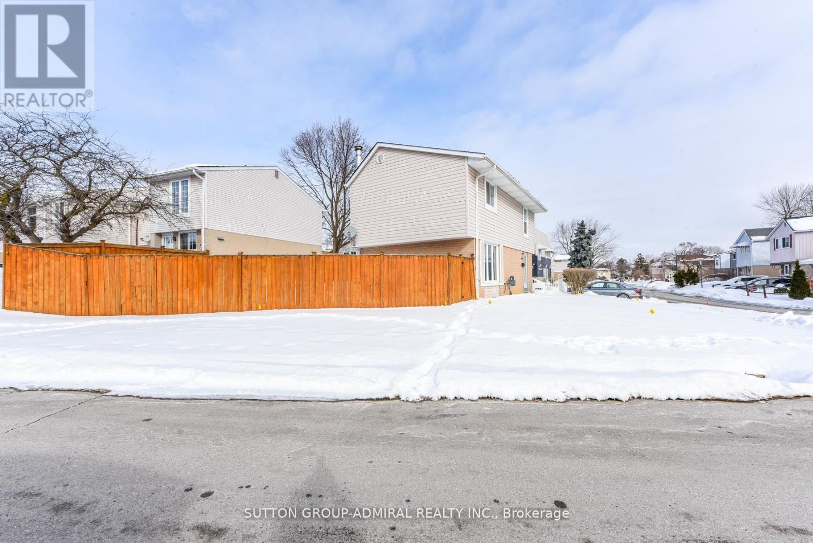 4 Hardcastle Court, Brampton, Ontario  L6S 2A9 - Photo 48 - W13042438