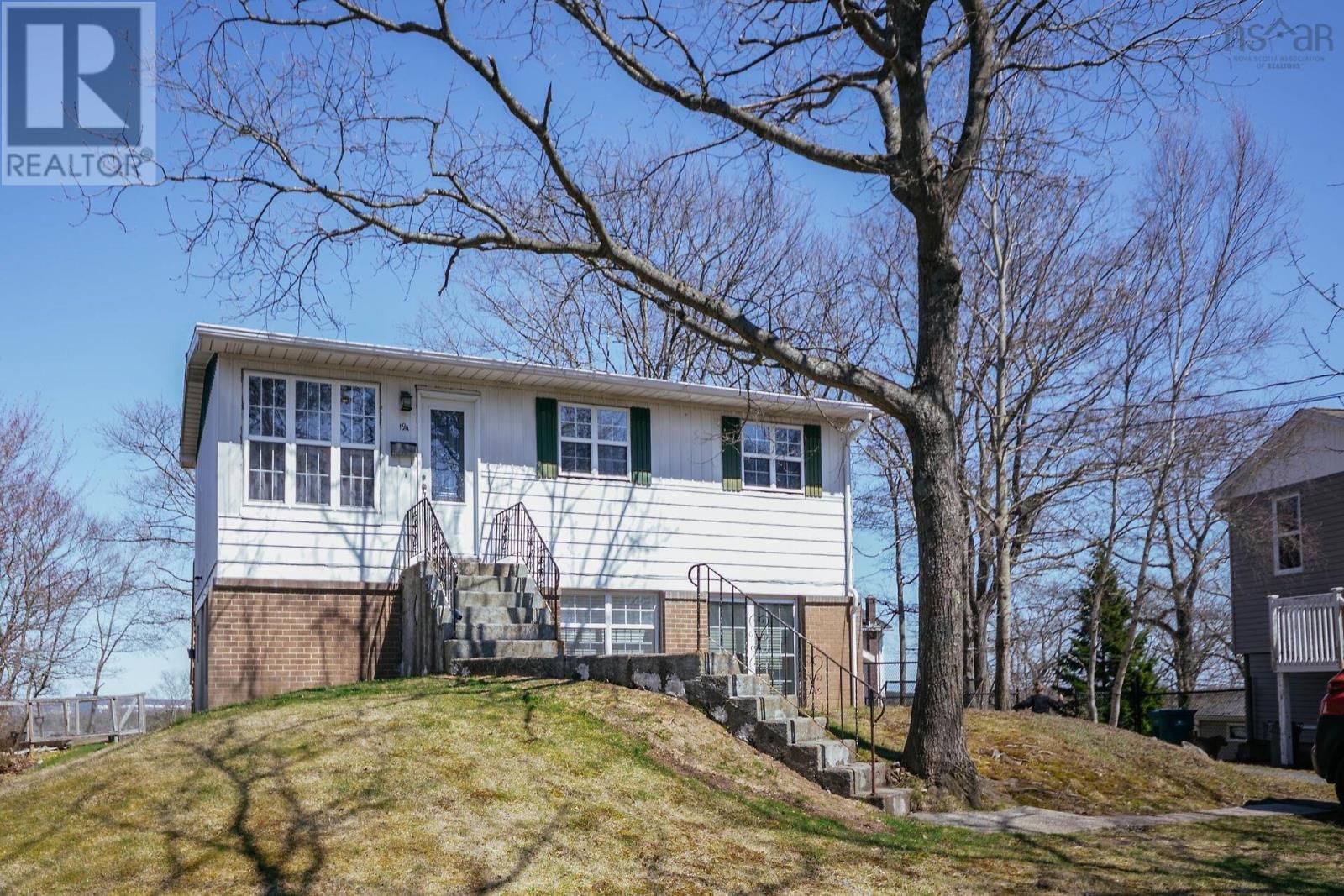 19 Circle Drive, Halifax, Nova Scotia  B3P 1J9 - Photo 1 - 202609784