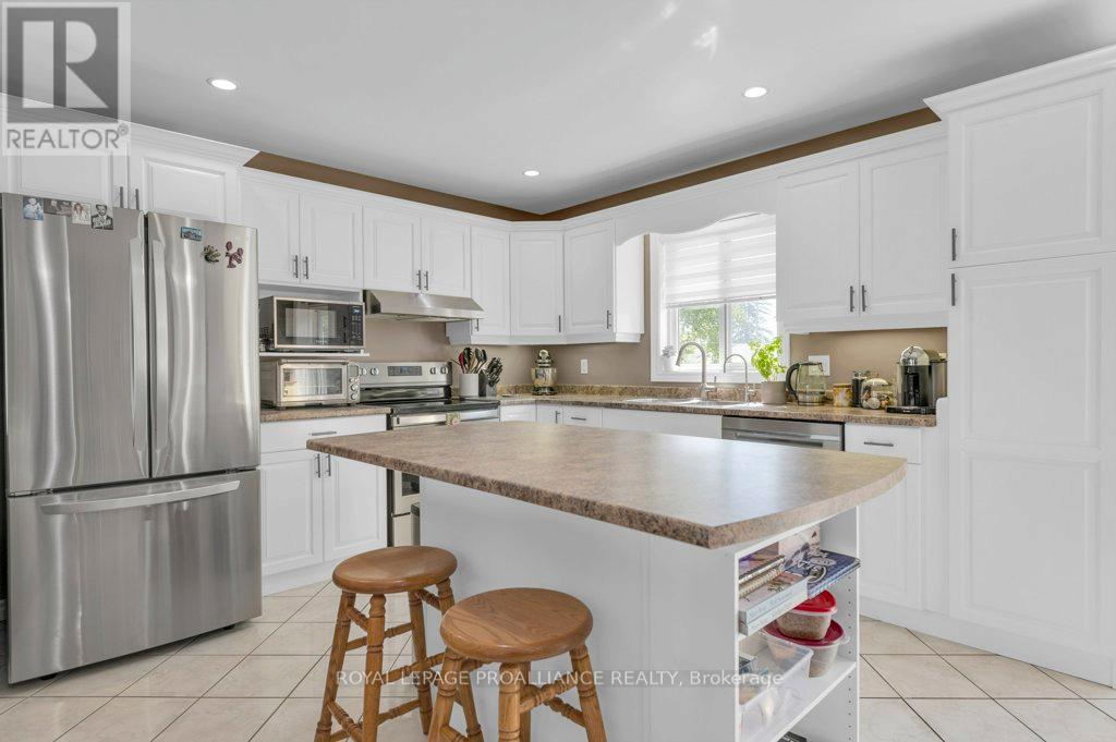 12 Stonegate Crescent, Quinte West, Ontario  K0K 2C0 - Photo 14 - X12984960