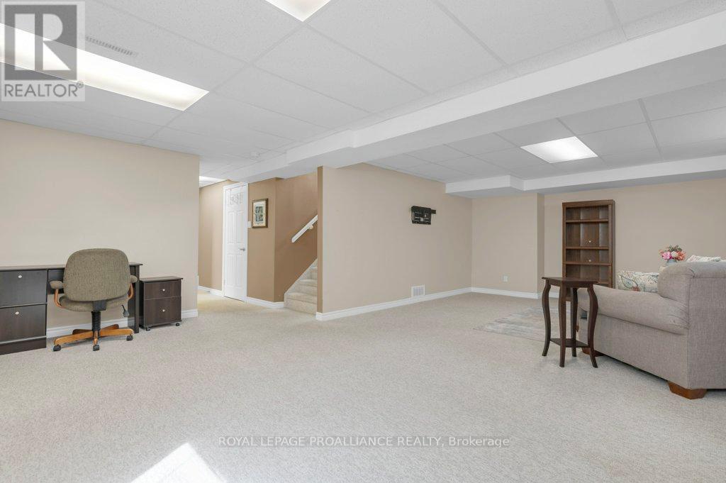 12 Stonegate Crescent, Quinte West, Ontario  K0K 2C0 - Photo 24 - X12984960