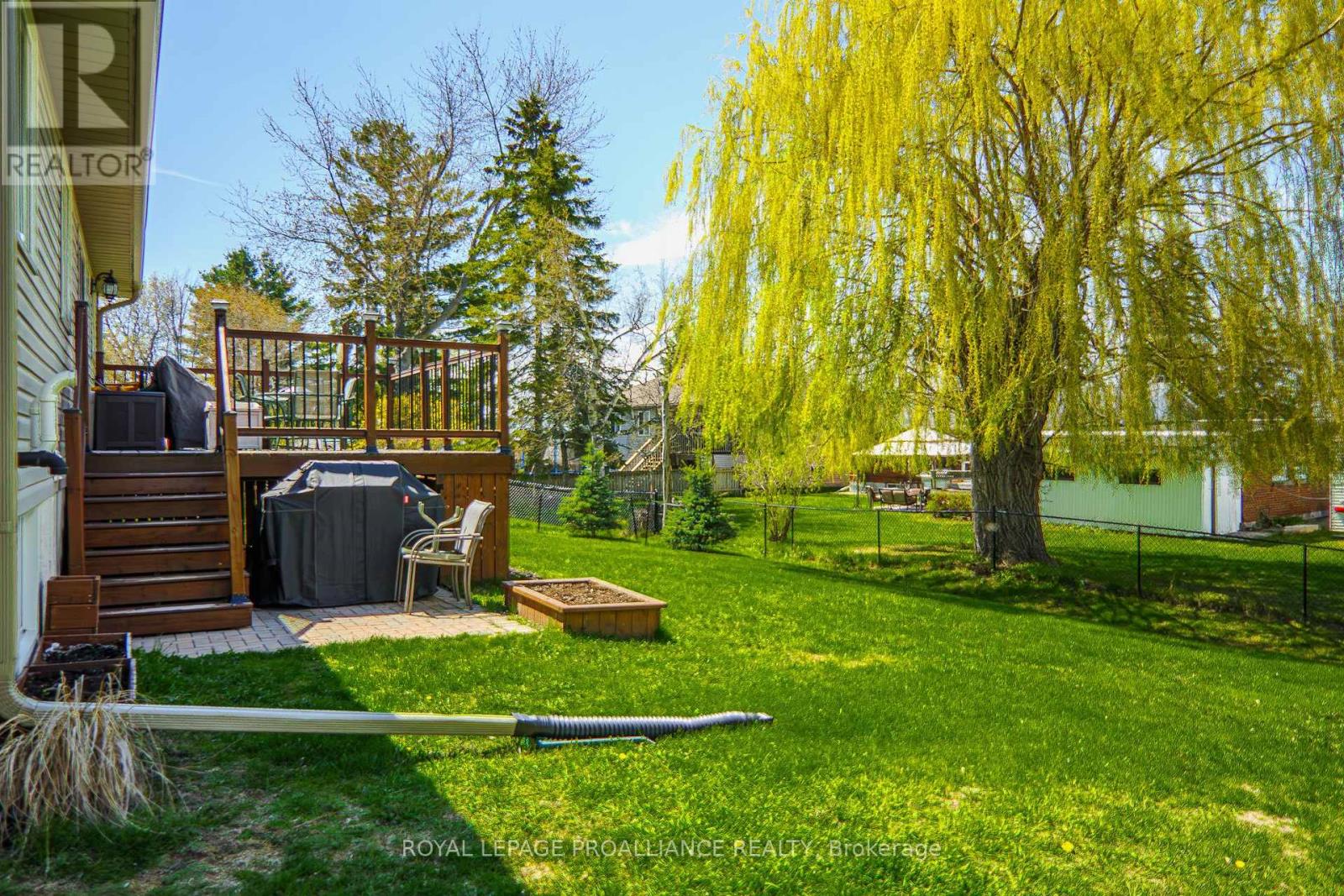 12 Stonegate Crescent, Quinte West, Ontario  K0K 2C0 - Photo 34 - X12984960