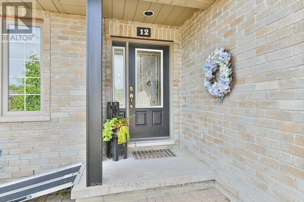 12 Stonegate Crescent, Quinte West, Ontario  K0K 2C0 - Photo 7 - X12984960