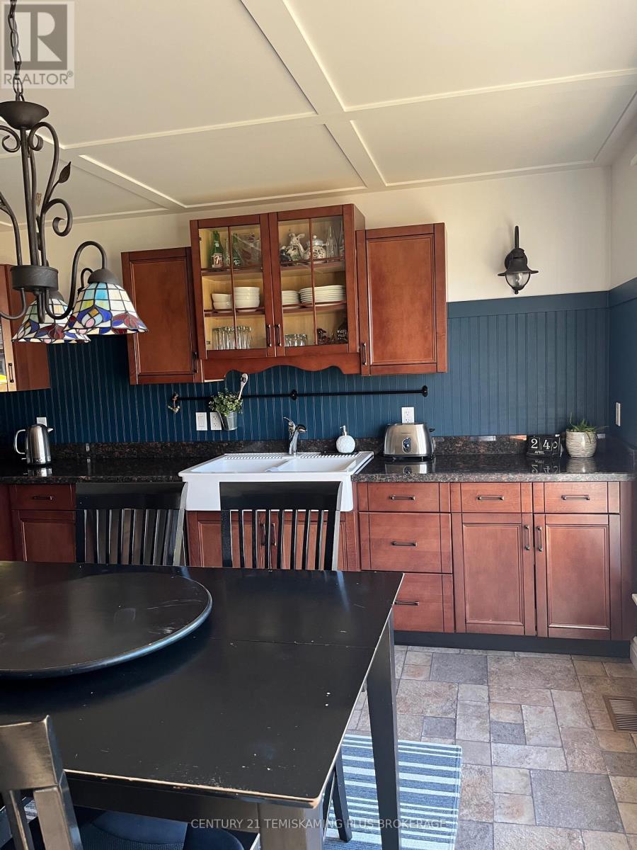 7 Poplar Crescent, Temagami, Ontario  P0H 2H0 - Photo 15 - X13069128