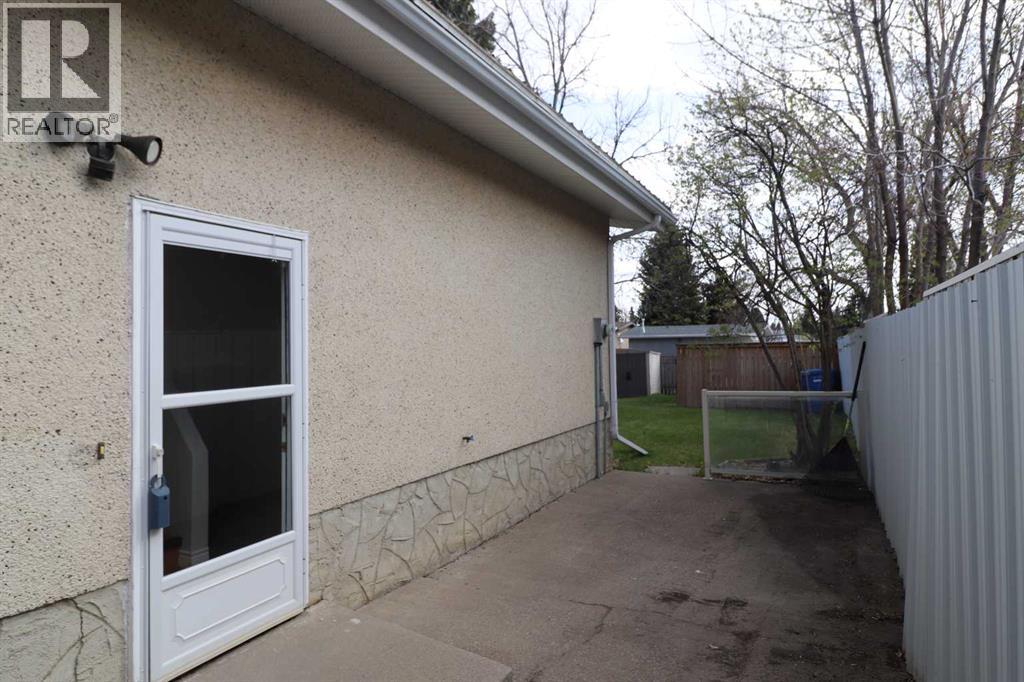 1912 21 Avenue N, Lethbridge, Alberta  T1H 4B7 - Photo 15 - A2306999