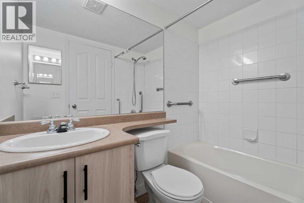 3325, 10 Prestwick Bay Se, Calgary, Alberta  T2Z 0B3 - Photo 21 - A2296315