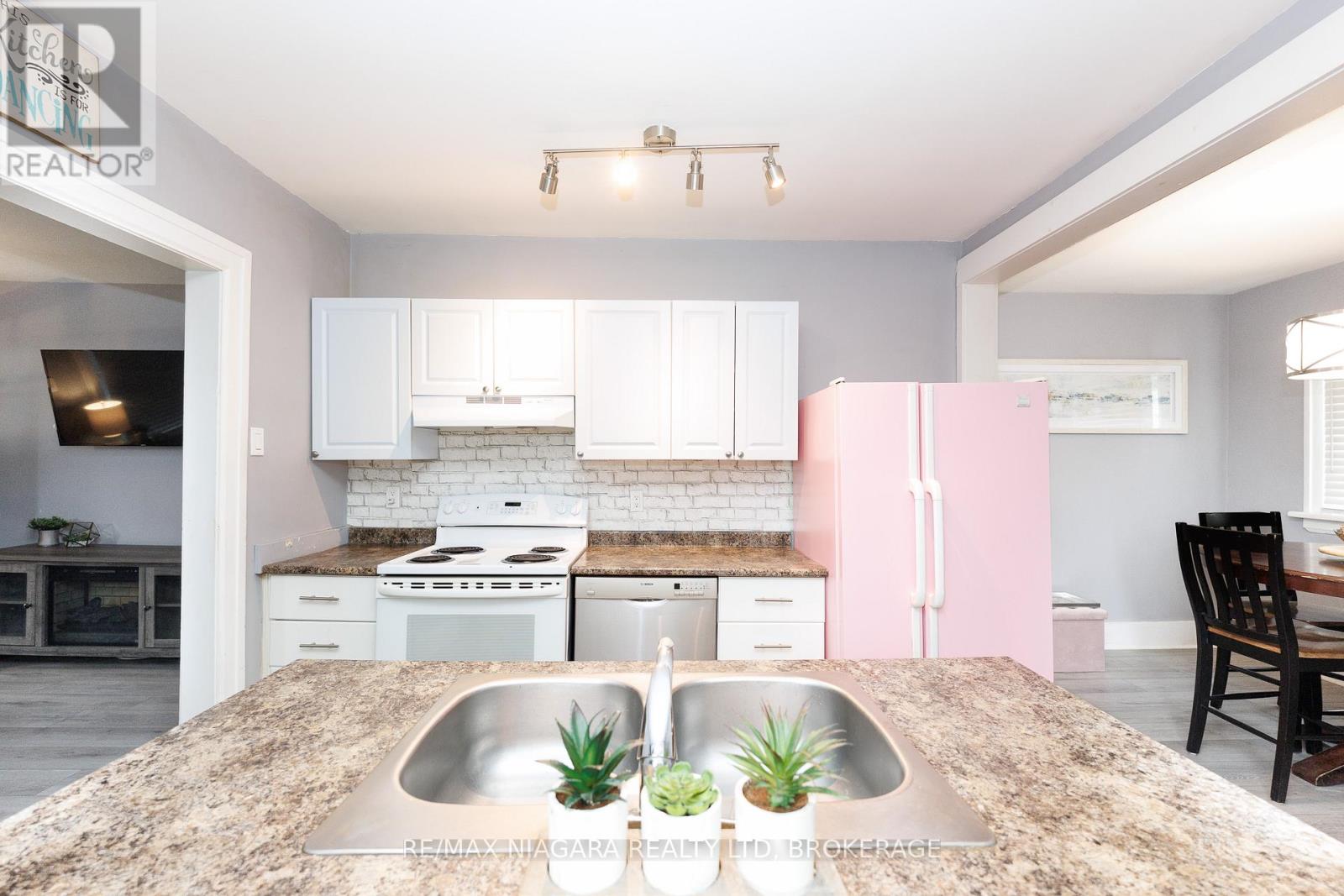 5011 Fifth Avenue, Niagara Falls, Ontario  L2E 4S6 - Photo 7 - X12947980