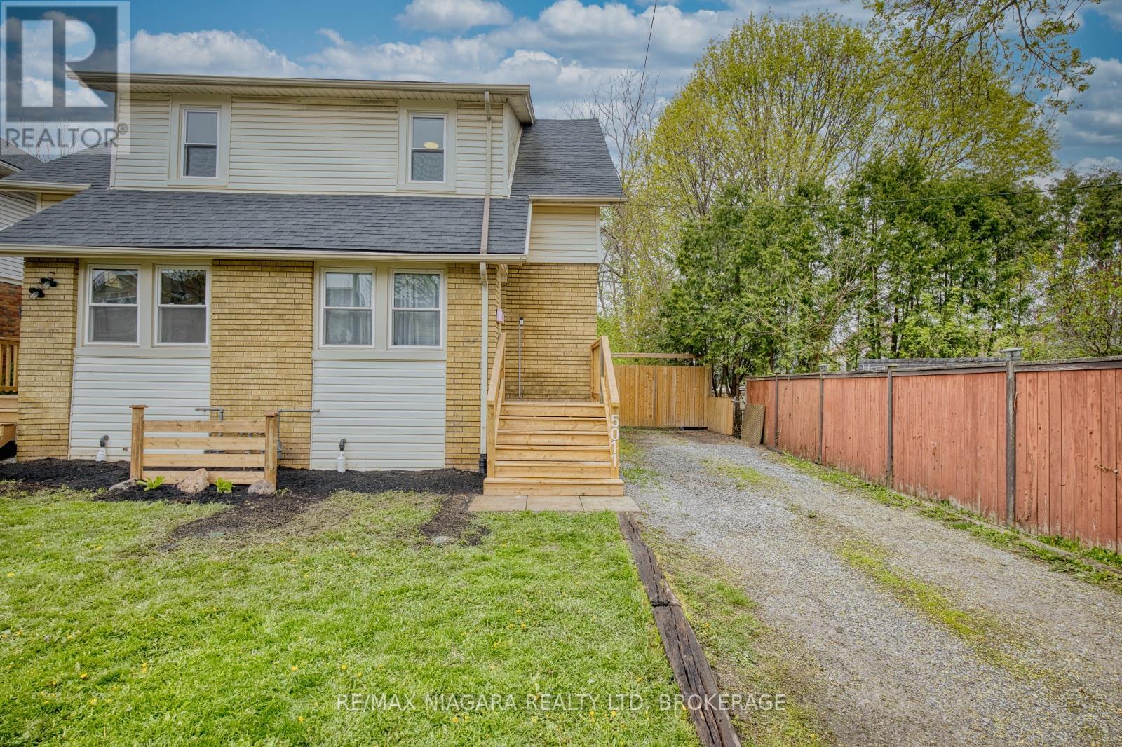 5011 Fifth Avenue, Niagara Falls, Ontario  L2E 4S6 - Photo 3 - X12947980