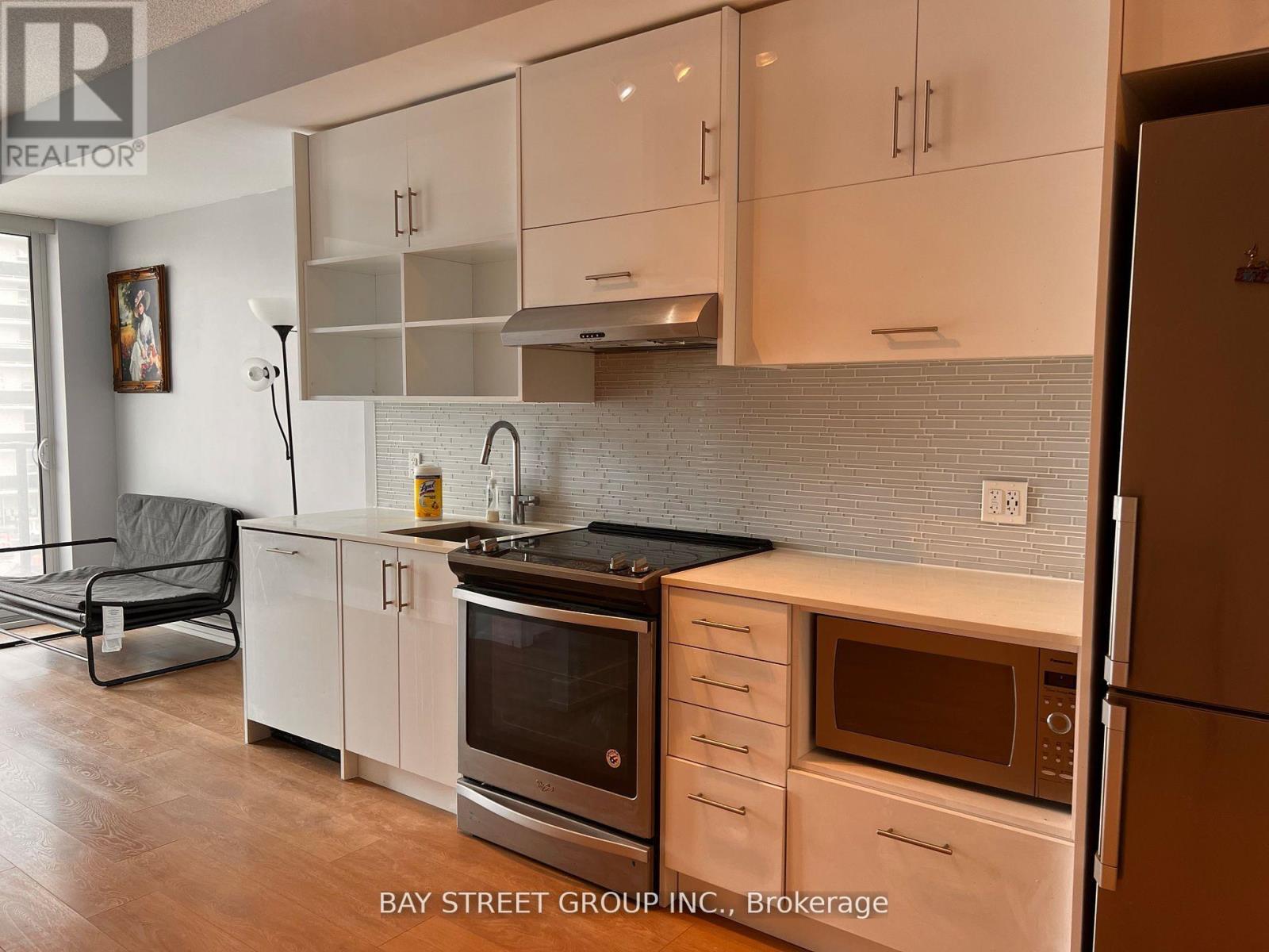 306 - 128 Fairview Mall Drive, Toronto (Don Valley Village), Ontario  M2J 2Z1 - Photo 5 - C13087362