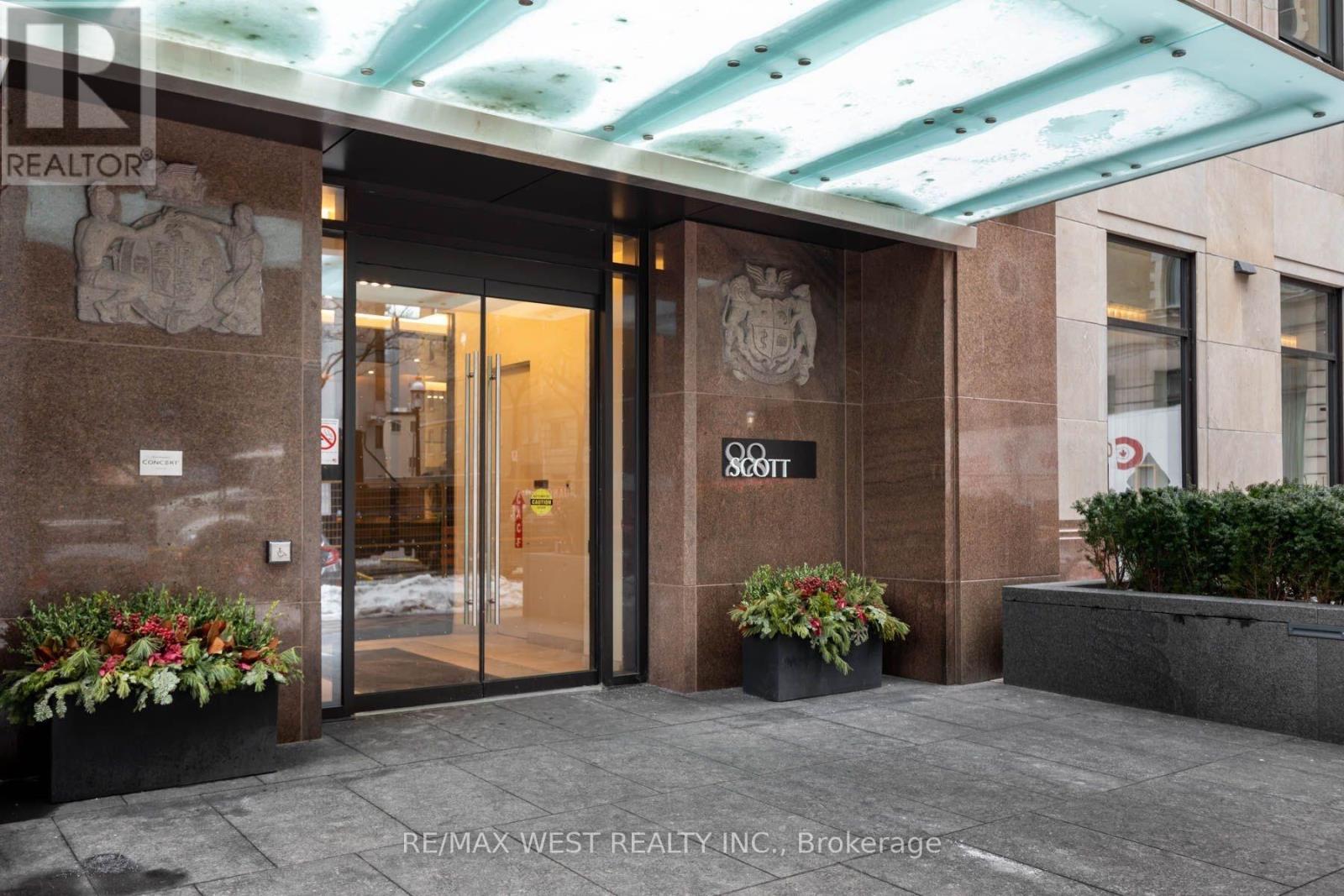712 - 88 Scott Street W, Toronto, Ontario  M5E 0A9 - Photo 2 - C13087402