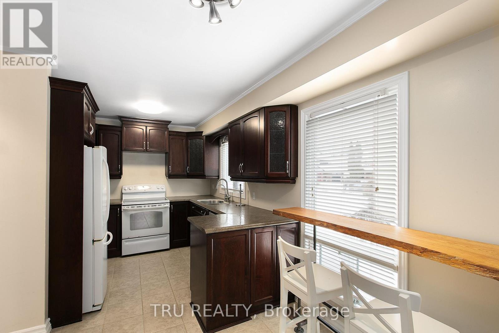 1078 St Emmanuel Terrace, Ottawa, Ontario  K1C 2J7 - Photo 15 - X13055176
