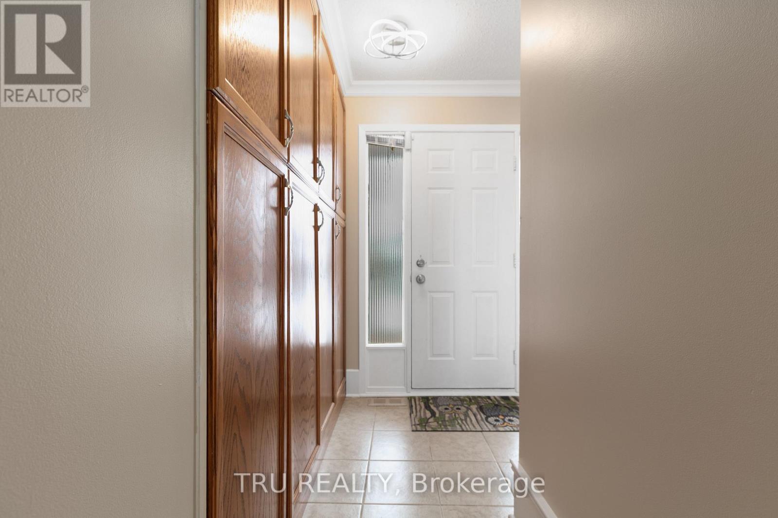 1078 St Emmanuel Terrace, Ottawa, Ontario  K1C 2J7 - Photo 5 - X13055176