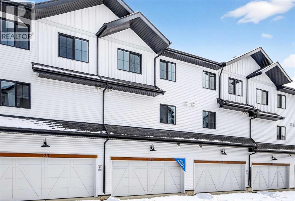 121, 1750 Rangeview Drive SE, Calgary, Alberta