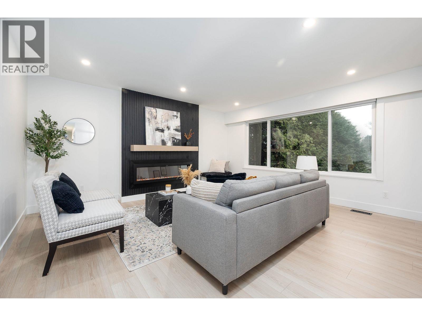 9831 Glenthorne Drive, Richmond, British Columbia  V7A 1Y3 - Photo 5 - R3119921