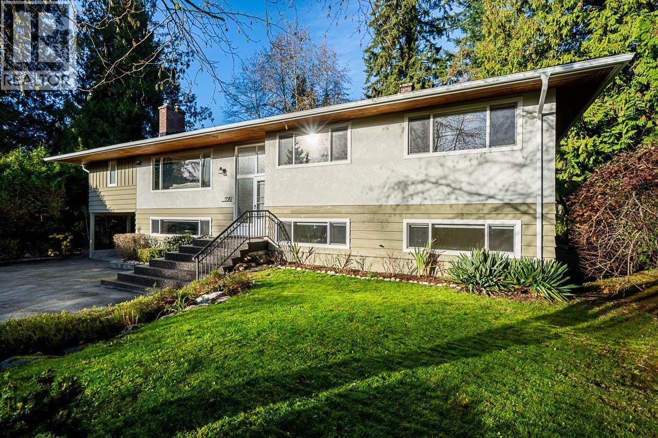 2519 EAST ROAD, Anmore, British Columbia