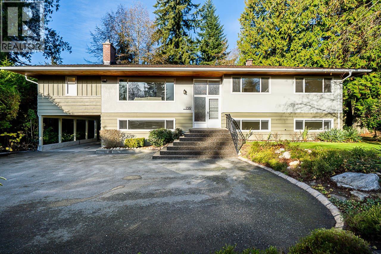 2519 East Road, Anmore, British Columbia  V3H 5G9 - Photo 2 - R3119939