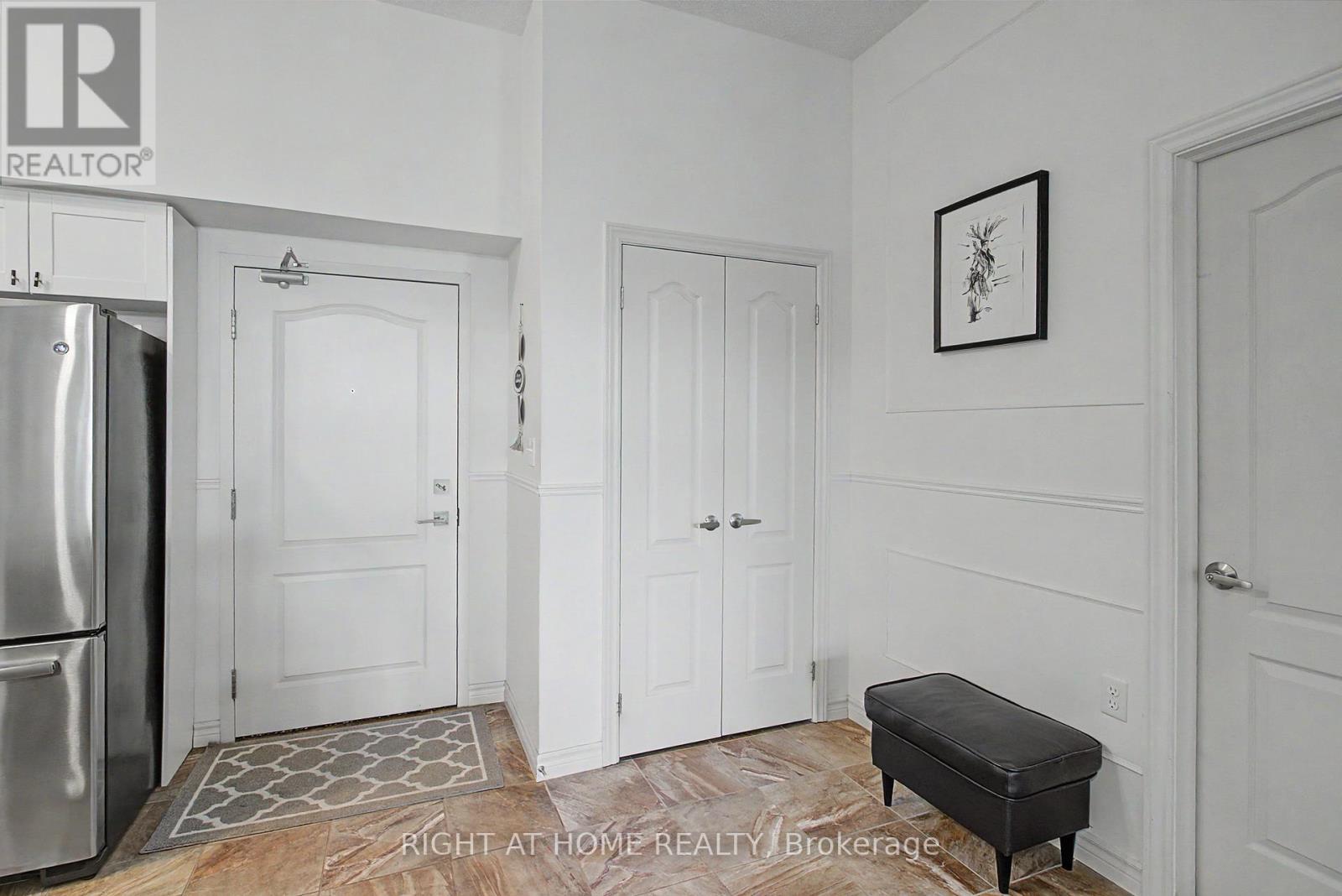 404 - 1460 Main Street E, Milton, Ontario  L9T 8W5 - Photo 5 - W13061054