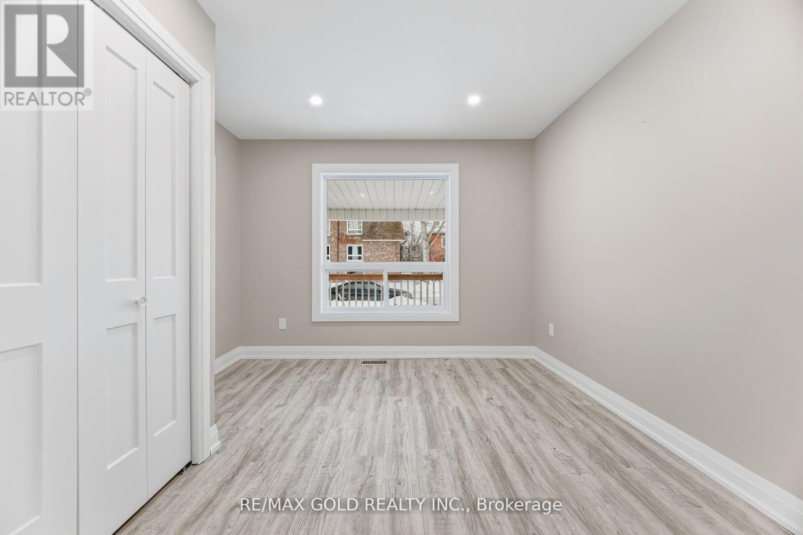 4445 Simcoe Street, Niagara Falls (Downtown), Ontario  L2E 1T7 - Photo 12 - X13087370