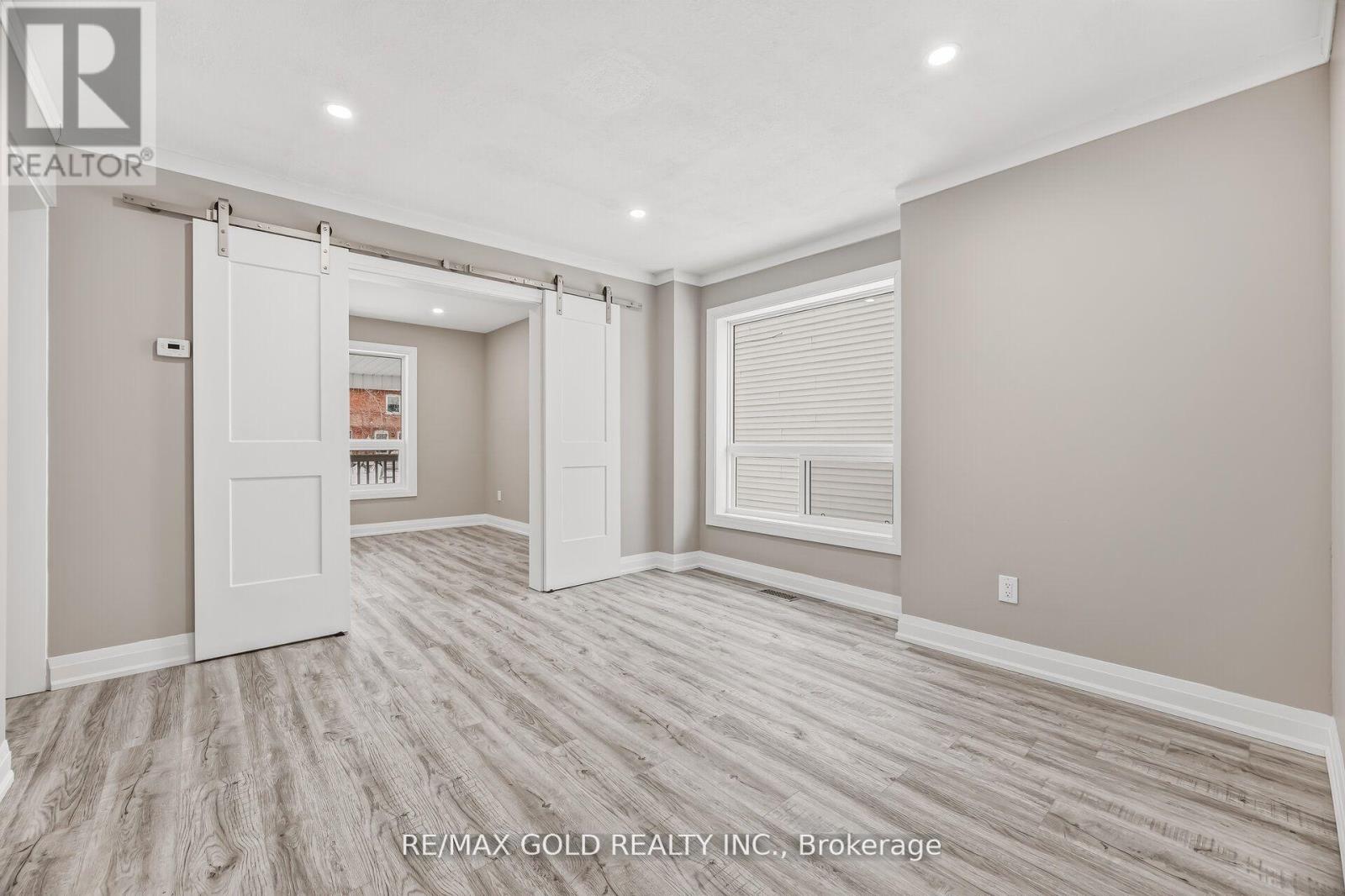 4445 Simcoe Street, Niagara Falls (Downtown), Ontario  L2E 1T7 - Photo 15 - X13087370